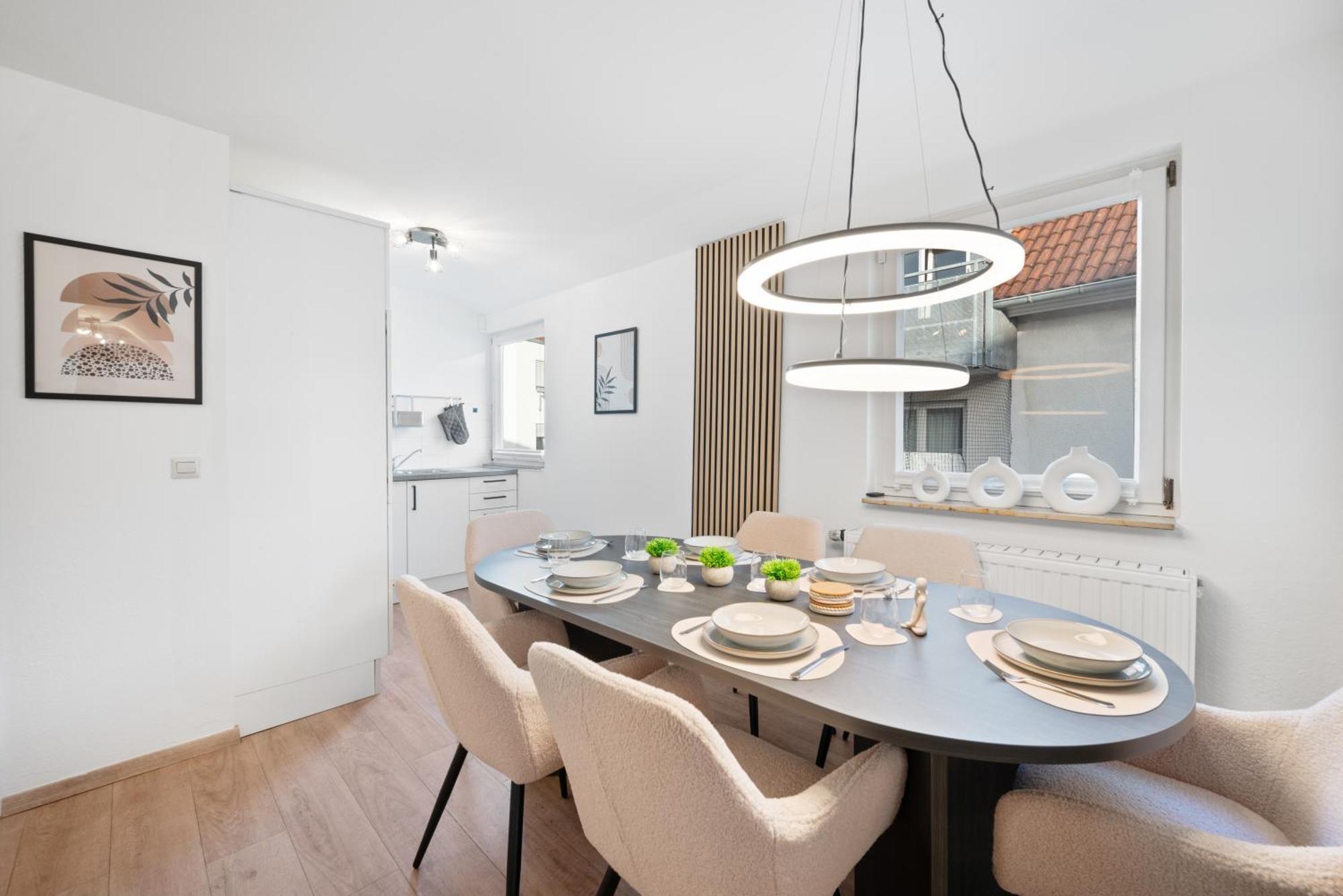 Malu Rooms - Im Stadtzentrum, Smarttv, Netflix, 24H Checkin Ludwigsburg Zewnętrze zdjęcie