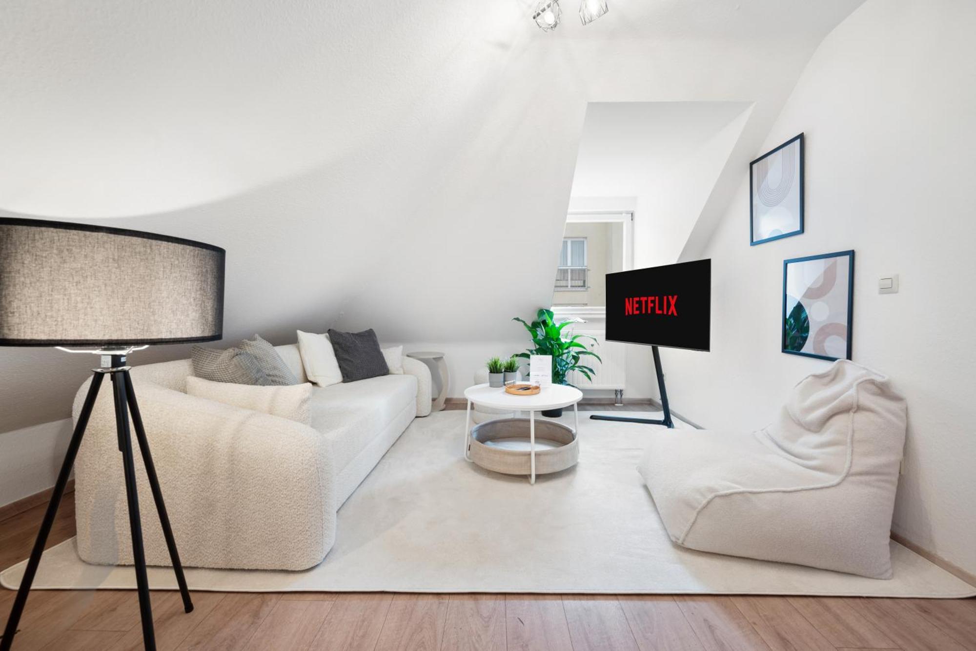 Malu Rooms - Im Stadtzentrum, Smarttv, Netflix, 24H Checkin Ludwigsburg Zewnętrze zdjęcie